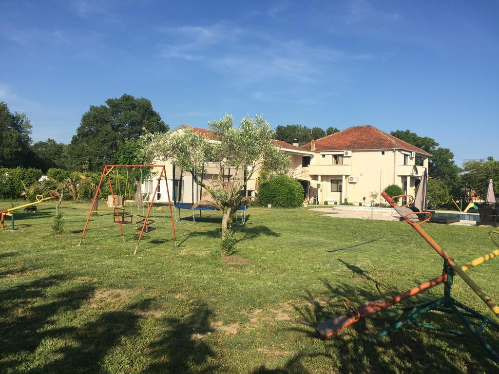 Apartments Ada Bojana Ulcinj Exterior photo